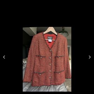 CHANEL TWEED RED METALLICJ ACKET CROCHET TRIM